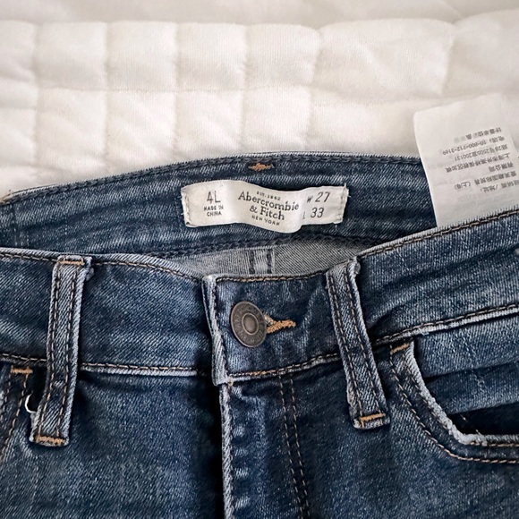Abercrombie & Fitch Jeans - Picture 2 of 3